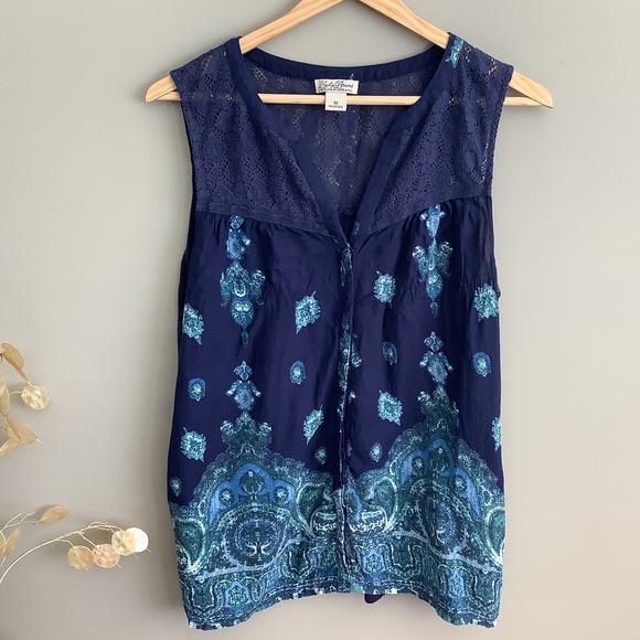 Lucky Brand Sleeveless button Down top - Picture 1 of 9